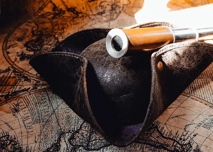 The Captains Locker - 30ft Yacht *