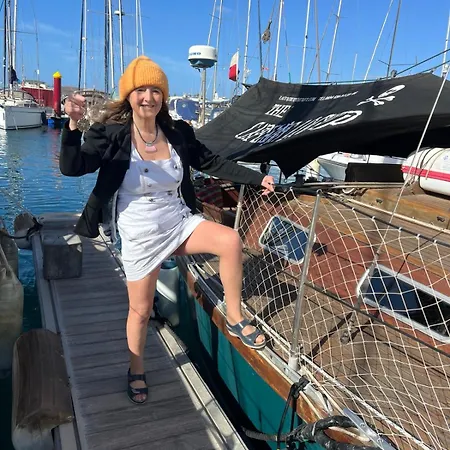 The Captains Locker - 30ft Yacht