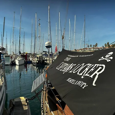 The Captains Locker - 30ft Yacht *