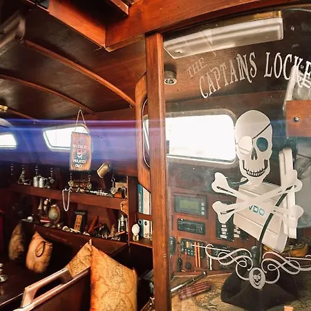 The Captains Locker - 30ft Yacht サンミゲル・デ・アボナ