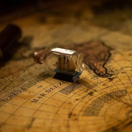 The Captains Locker - 30ft Yacht 船上ホテル *