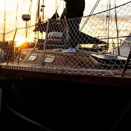 Πλωτό κατάλυμα The Captains Locker - 30ft Yacht