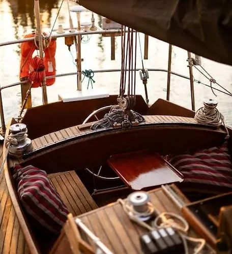 The Captains Locker - 30ft Yacht San Miguel de Abona