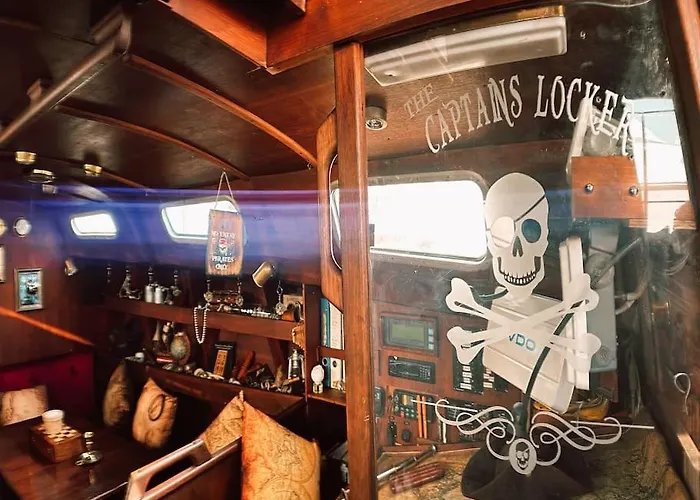 The Captains Locker - 30ft Yacht San Miguel de Abona