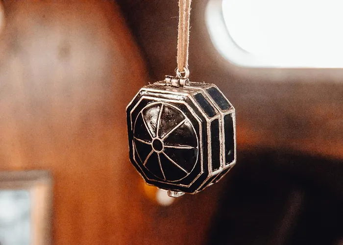 The Captains Locker - 30ft Yacht