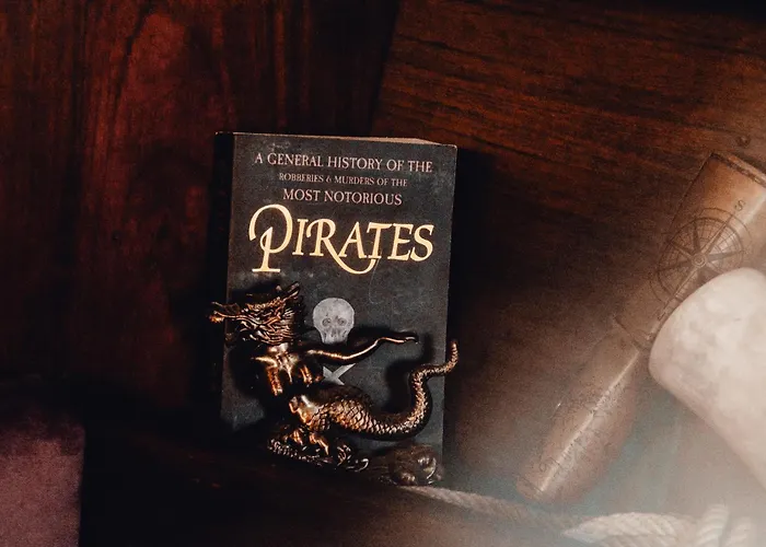 The Captains Locker - 30ft Yacht Tekne