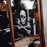 The Captains Locker - 30ft Yacht *