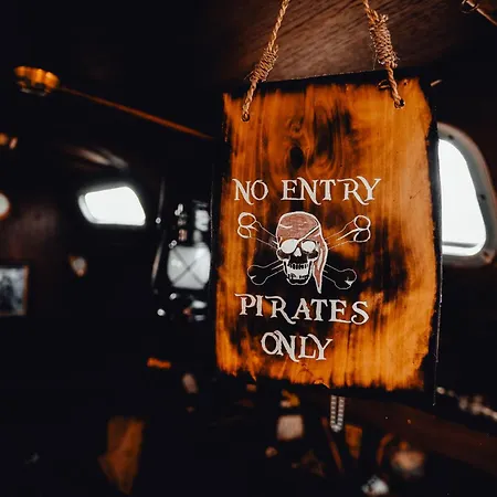 The Captains Locker - 30ft Yacht Bateau-hôtel *