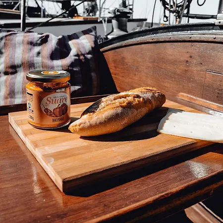 The Captains Locker - 30ft Yacht Botel San Miguel de Abona